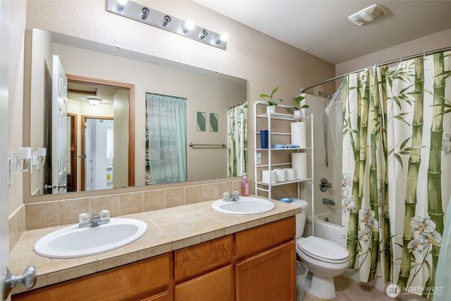 19203 76th Avenue E, Spanaway, WA 98378