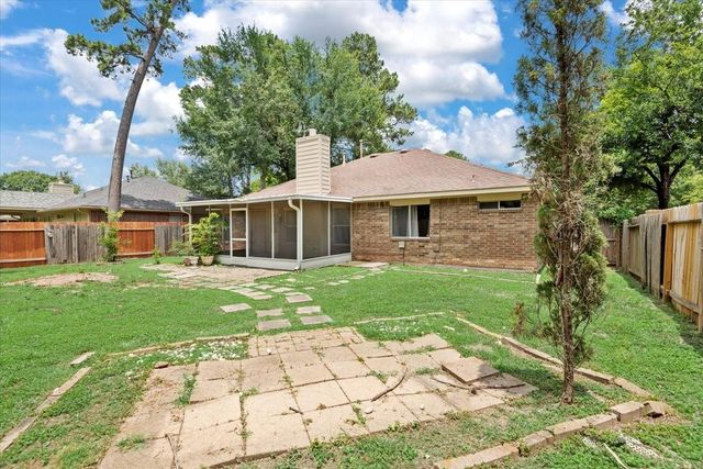 22711 Tree House Lane, Spring, TX 77373