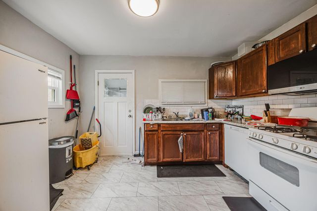 355 E Innis Avenue, Columbus, OH 43207