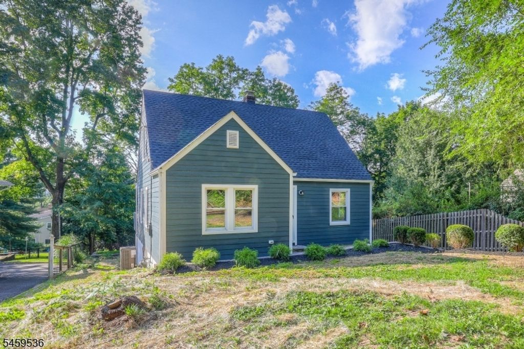 383 Long Hill Rd, Long Hill Twp., NJ 07933 — exterior