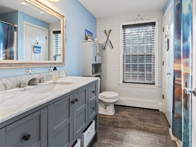 145 Draper Rd, East Brookfield, MA 01515