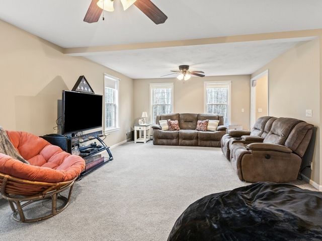 145 Draper Rd, East Brookfield, MA 01515