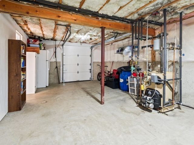 145 Draper Rd, East Brookfield, MA 01515