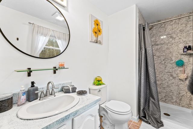 26 Barrows Ct, Norton, MA 02766