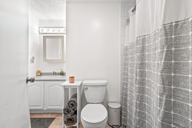 26 Barrows Ct, Norton, MA 02766