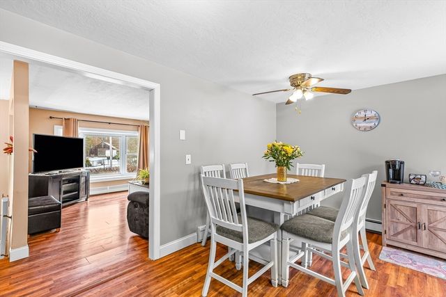 26 Barrows Ct, Norton, MA 02766