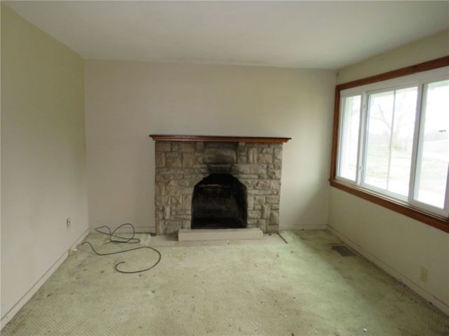 1878 Bakerstown Rd, Frazer, PA 15084