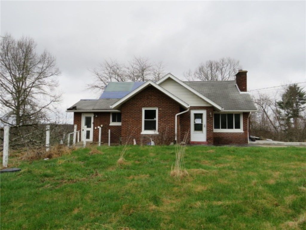 1878 Bakerstown Rd, Frazer, PA 15084