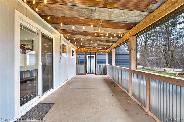 7079 Felix Drive, Independence Charter Township, MI 48346