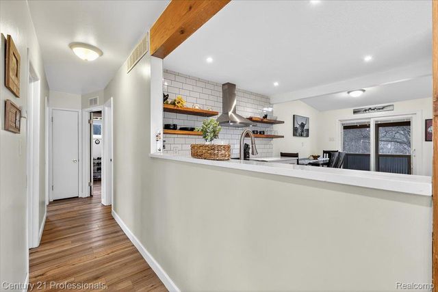 7079 Felix Drive, Independence Charter Township, MI 48346