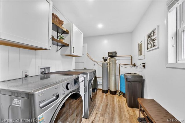 7079 Felix Drive, Independence Charter Township, MI 48346