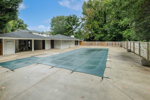 14 Briargate Place, Greenville, SC 29615