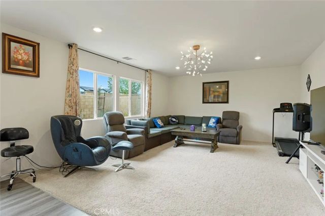 7568 Sleepy Creek, Fontana, CA 92336