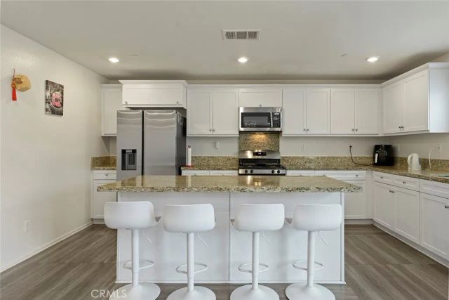 7568 Sleepy Creek, Fontana, CA 92336