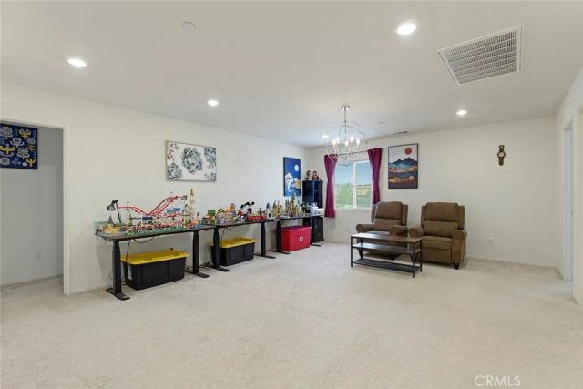 7568 Sleepy Creek, Fontana, CA 92336