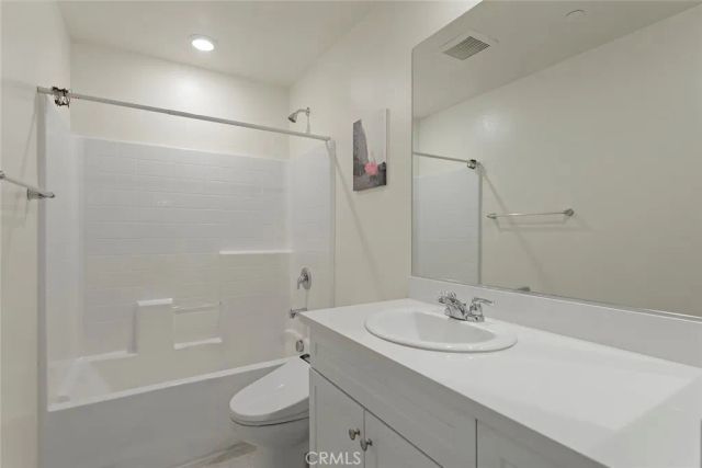 7568 Sleepy Creek, Fontana, CA 92336