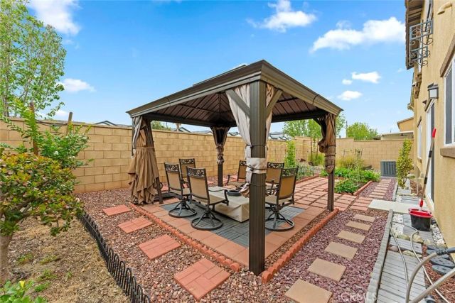 7568 Sleepy Creek, Fontana, CA 92336