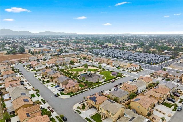7568 Sleepy Creek, Fontana, CA 92336