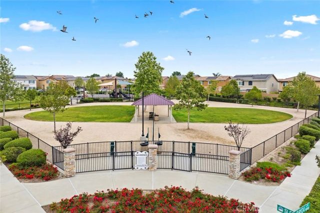 7568 Sleepy Creek, Fontana, CA 92336