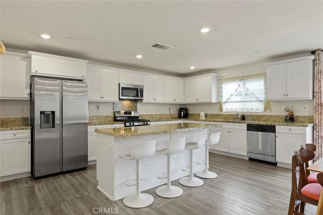 7568 Sleepy Creek, Fontana, CA 92336