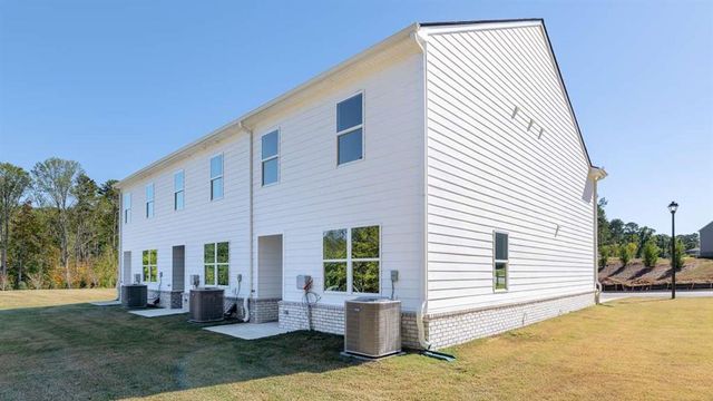 5025 Oakwood Road, Stone Mountain, GA 30088