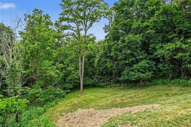 116 Dogwood Dr, Penn Hills, PA 15235