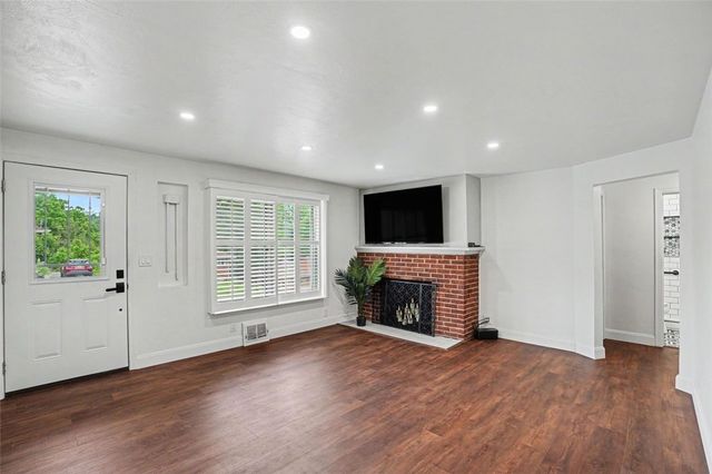 116 Dogwood Dr, Penn Hills, PA 15235