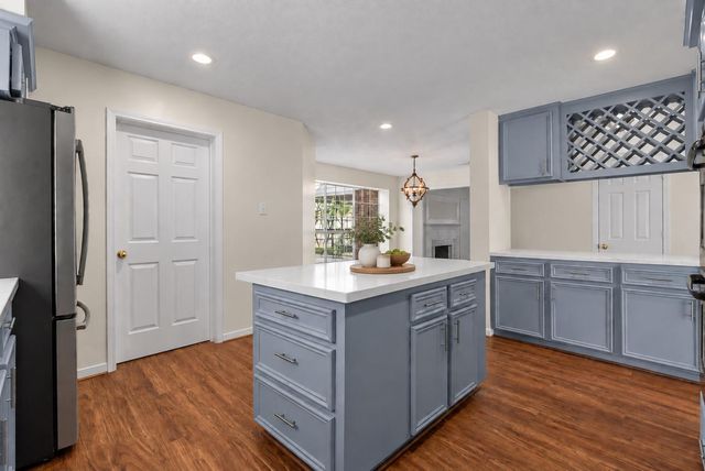 2108 Cherry Hills Drive, League City, TX 77573