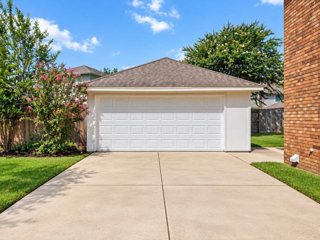 2108 Cherry Hills Drive, League City, TX 77573