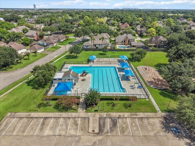 2108 Cherry Hills Drive, League City, TX 77573