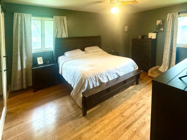 1000 W Birch Avenue, Olivia, MN 56277