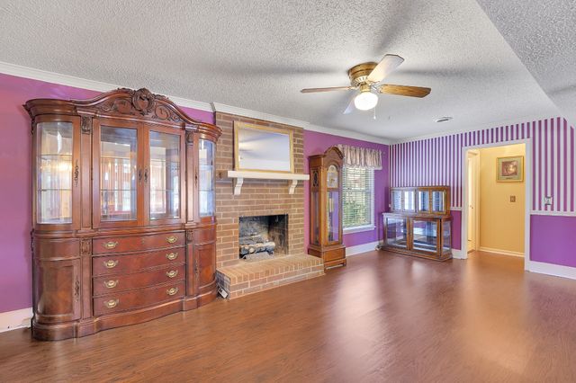 132 Clearlake Dr, E, Nashville, TN 37217