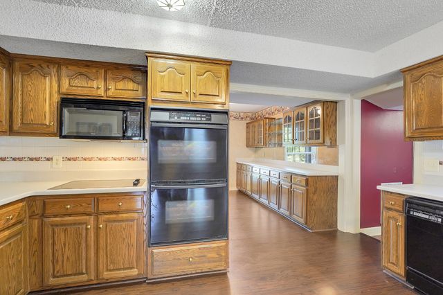 132 Clearlake Dr, E, Nashville, TN 37217