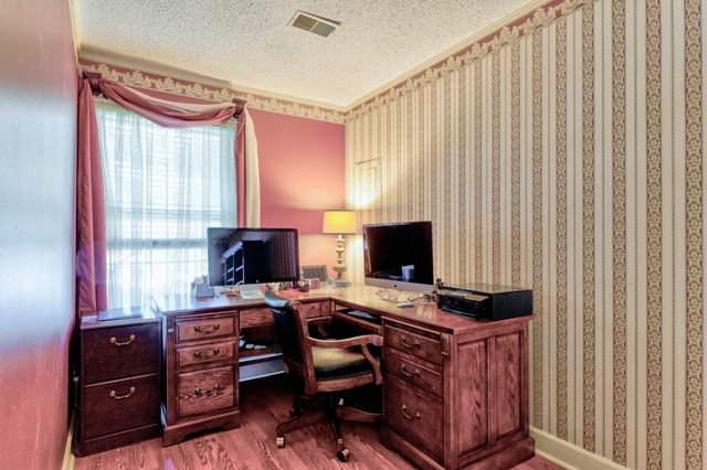 132 Clearlake Dr, E, Nashville, TN 37217