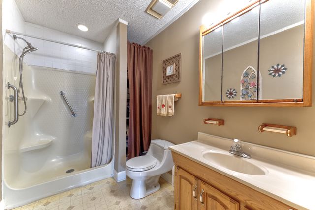 132 Clearlake Dr, E, Nashville, TN 37217