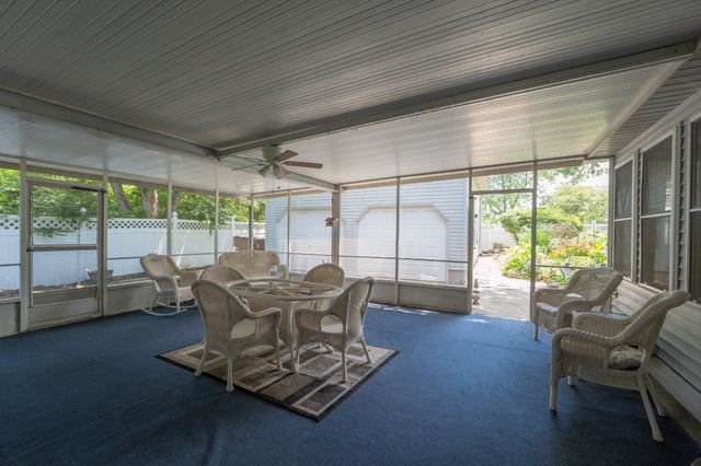132 Clearlake Dr, E, Nashville, TN 37217