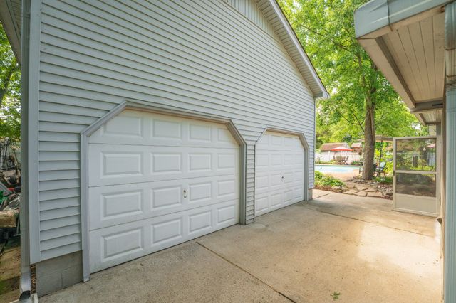 132 Clearlake Dr, E, Nashville, TN 37217
