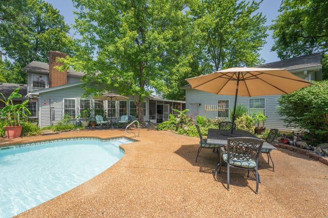 132 Clearlake Dr, E, Nashville, TN 37217