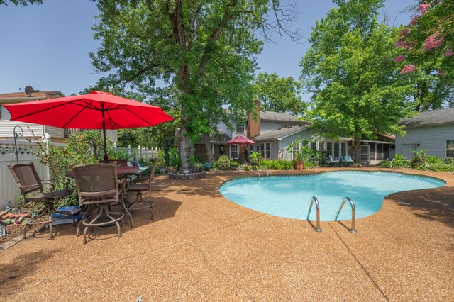 132 Clearlake Dr, E, Nashville, TN 37217