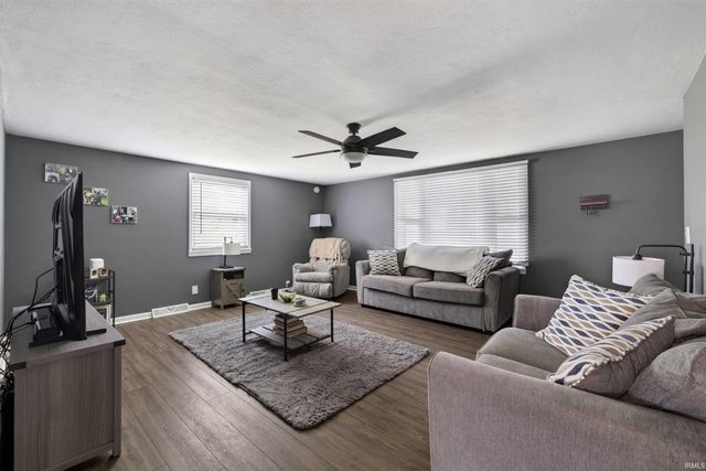2207 I Street, Bedford, IN 47421
