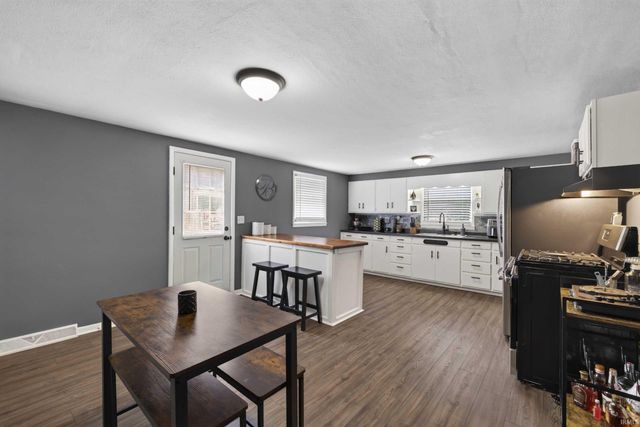 2207 I Street, Bedford, IN 47421