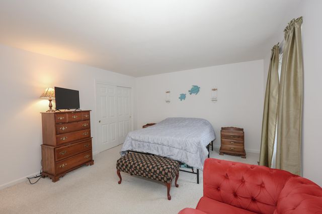 7 Mulberry Lane, Amherst, NH 03031