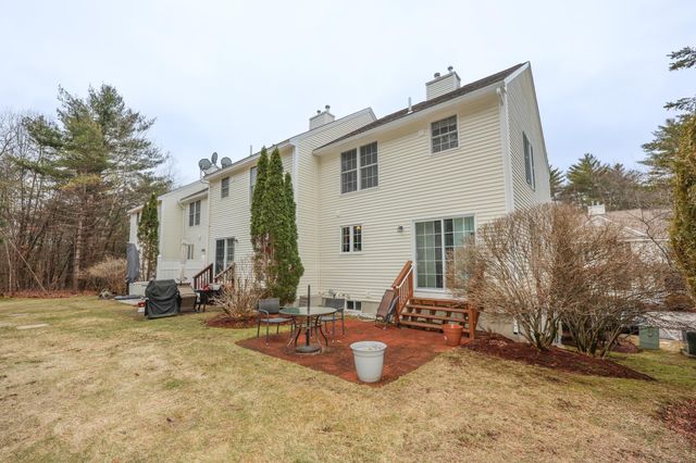 7 Mulberry Lane, Amherst, NH 03031