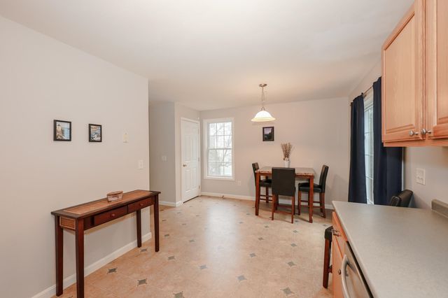 7 Mulberry Lane, Amherst, NH 03031