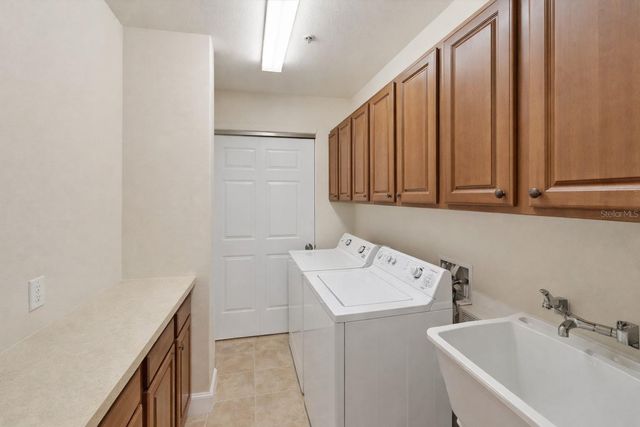 7804 LAKE VISTA COURT 404, Lakewood Ranch, FL 34202