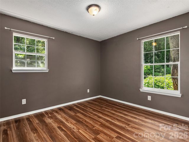 321 Virginia Avenue, Asheville, NC 28806