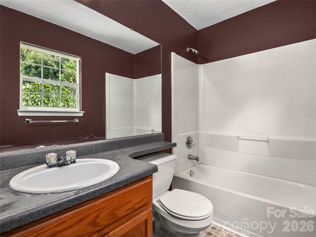 321 Virginia Avenue, Asheville, NC 28806