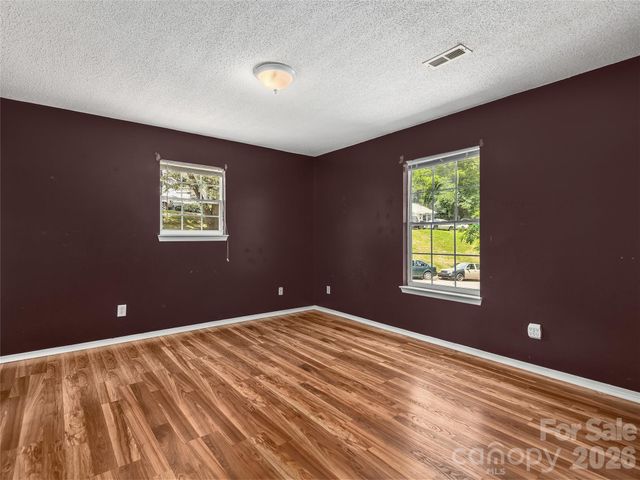 321 Virginia Avenue, Asheville, NC 28806