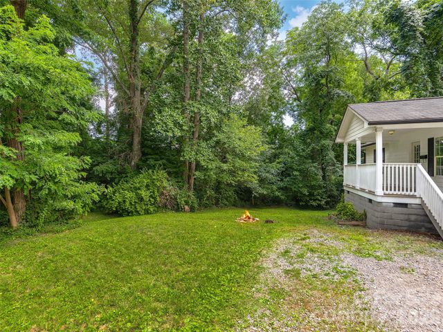 321 Virginia Avenue, Asheville, NC 28806