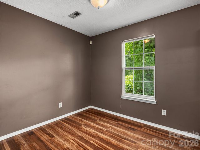 321 Virginia Avenue, Asheville, NC 28806